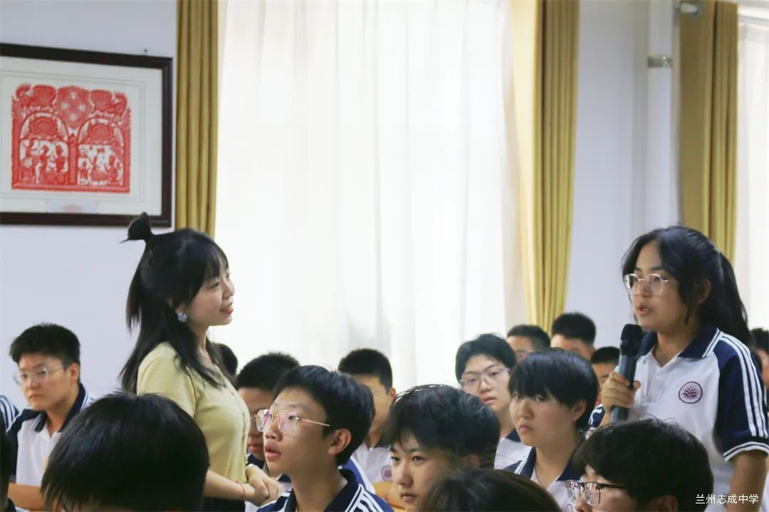 f4f1bfab95d6d4693f87f4f66129e8c.jpg 图片