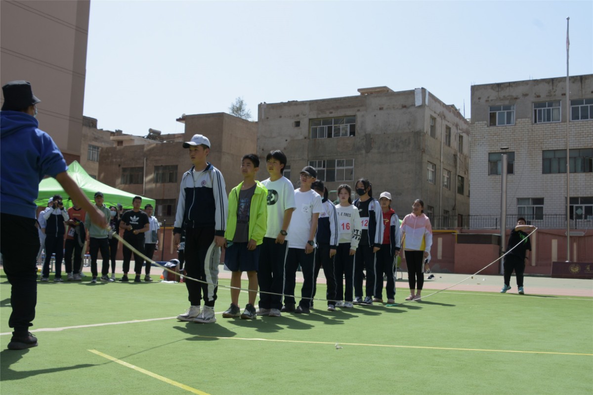 兰州志成中学第二届田径运动会纪实 - 兰州志成中学