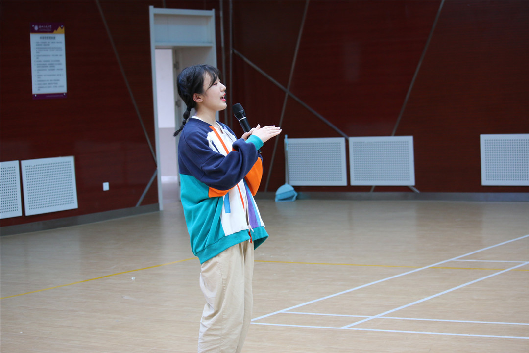 兰州志成中学第五届"may flower"英语节