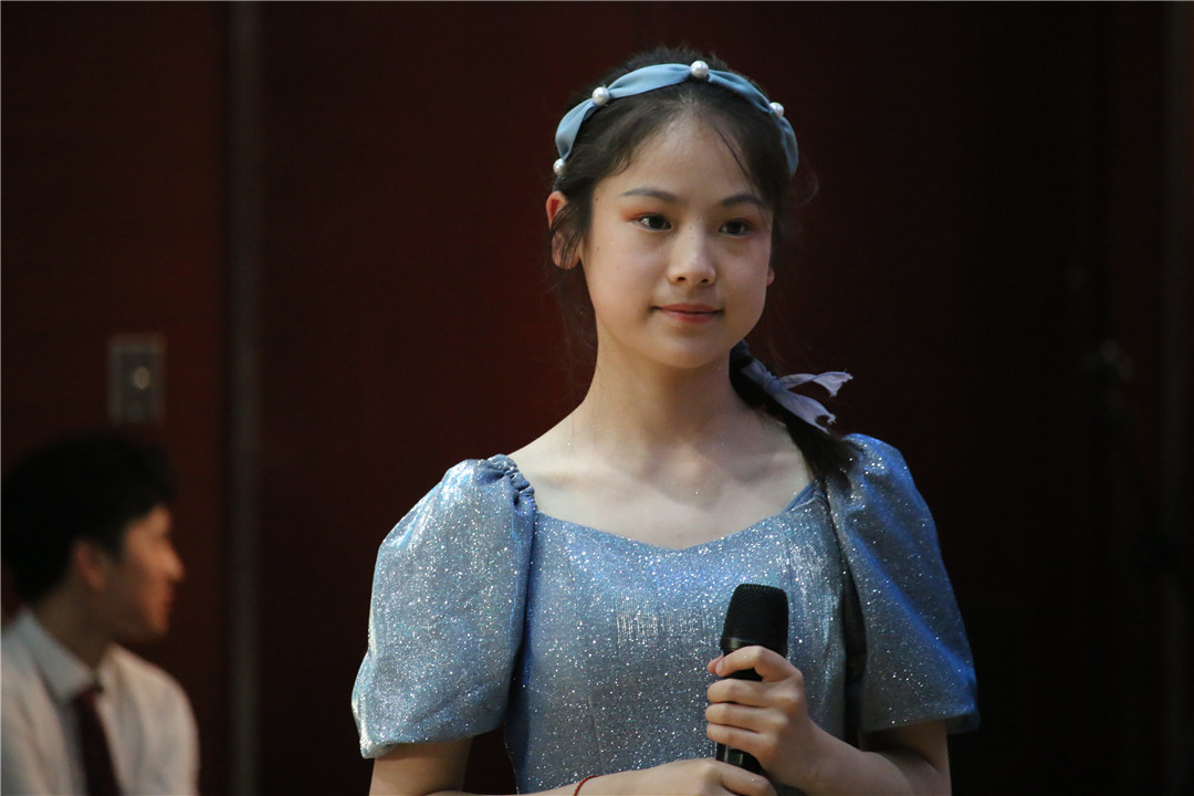 兰州志成中学第五届"may flower"英语节