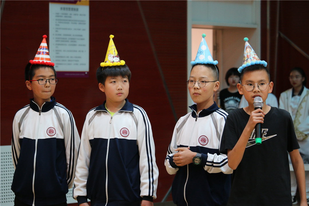 兰州志成中学第五届"may flower"英语节