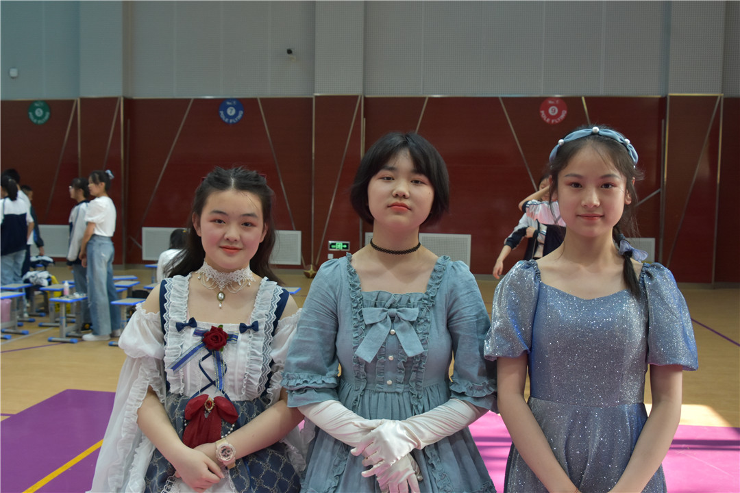 兰州志成中学第五届"may flower"英语节