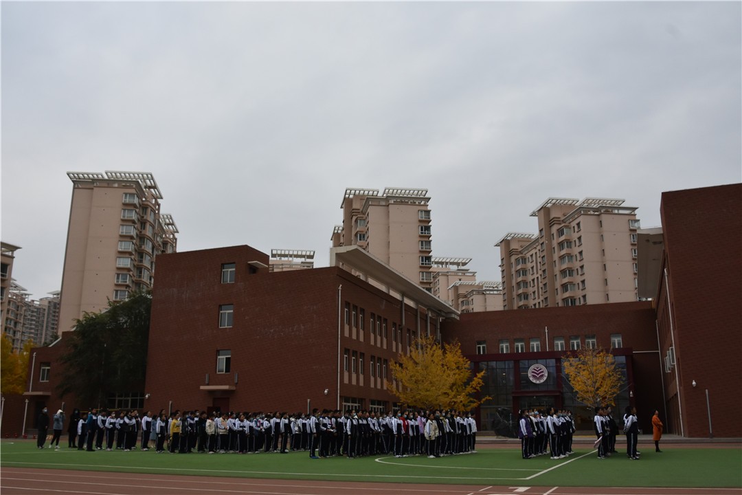 消防演练进志成筑牢安全防火墙兰州志成中学消防疏散逃生体验活动纪实